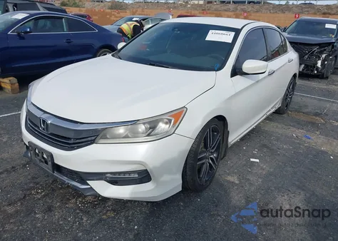 2017 Honda Accord Sport z USA, uszkodzony, nr VIN 1HGCR2F64HA169374